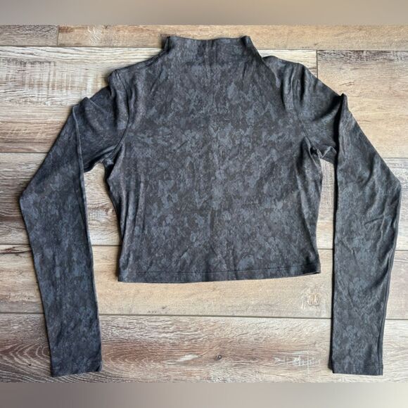 Lululemon All Aligned Mock Neck Long Sleeve Shirt
Hideaway Camo Deep Coal Multi - Picture 5 of 8